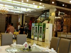 -天外天美食广场(哈尔滨路店)