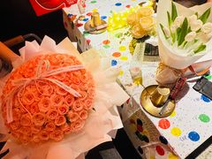 -何师烧烤·香辣蟹·川菜·30年老品牌(太古里旗舰店)