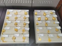 -周大福 CHOW TAI FOOK(新世界百货崇文店)