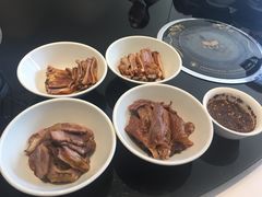 -黔蘑菇四季餐厅(观山湖店)