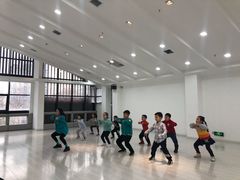 -西安小天鹅艺术团(曲江Alice店)