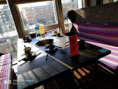 靠窗位-滇釜火锅·能喝汤的火锅(车公庄店)