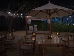 -三亚艾迪逊酒店·海滩烧烤 BARBACOA·现场乐队·浪漫晚餐·烧烤海鲜