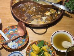 -洱火云南酸菜牛肉火锅(石景山当代商城店)