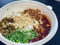 德胜豆花米线-泓0871臻选云南菜·味庄