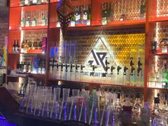 -UP嘻哈酒吧(粉巢店)