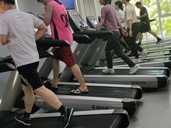 -超鹿运动(五四路恒力城店)