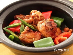 荣福居黄焖鸡米饭