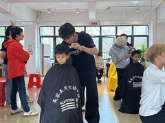 -首脑美容美发化妆美甲培训学校(龙岗校区)