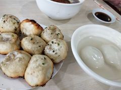 -老西白点心店