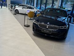 -上海宝信宝马4S店