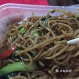 餐饮店，商场都没有开门，快递也就有邮政，顺丰