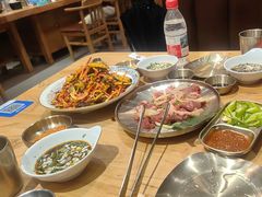 -青瓦餐厅·生鱼片·韩园烤肉(西塔店)