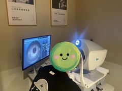 -LensCrafters亮视点·OAKLEY精选(静安嘉里中心店)