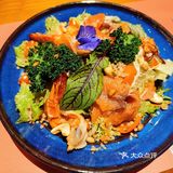 『 Y+PLUS韦铂斯餐吧 』