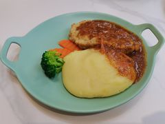 猪肉饼土豆泥-库滋明·俄罗斯特色美食(中央大街店)