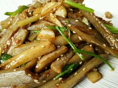 藕断丝连-大理岛·精品云南菜·音乐餐厅