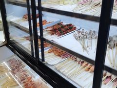 -哈尔滨小酒馆·鲜肉现穿自助烧烤(康新花园店)