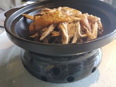咸香入骨的手撕盐焗鸡-秋色客家菜(流塘店)