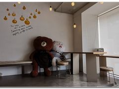 -顶东面包花园·生日蛋糕(世博店)
