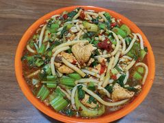 鸡肉炒米粉-玲玲米粉·新疆现炒米粉(大十字总店)