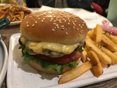 -丽莎沙拉轻食餐厅(国贸店)