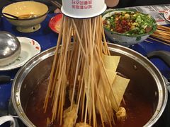-马路边边串串香(涑河南街店)