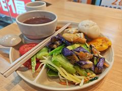 -素满香·全民食养自助(长宁龙之梦店)