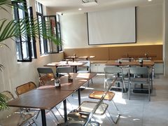 -Fridi Patisserie Cafe