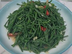 -苏莱特色牛骨滩羊手抓馆(长城东街总店)