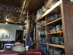 -Cuc Gach Quan Restaurant