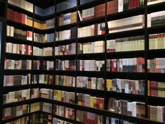 iphone_upload_pic-钟书阁(松江泰晤士小镇店)