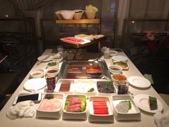 -海底捞火锅鲜切牛肉主题店(长寿路店)