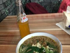 -老字号杨坡红油米线腊汁肉夹馍(东四道巷店)
