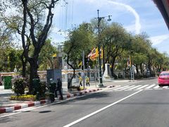 -皇家田广场(อนุสาวรีย์ทหารอาสา)