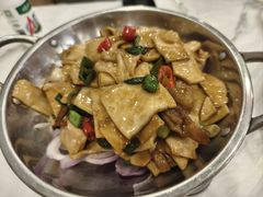 -江城燕子大排档(江汉路步行街店)