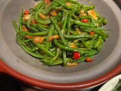 -鸽子侯·家宴·平价海鲜(市图书馆店)