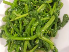 -YI PIN JU 一品居中餐厅 中国超市