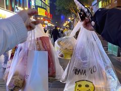 -八一路好吃街(雨田商务大厦店)