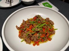 茶油炒黄牛肉-肆月河豚·淮扬菜·湘菜(华天店)