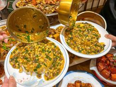 -东来菜馆•手抓海鲜家常菜•海鲜锅贴(鸽子窝店)