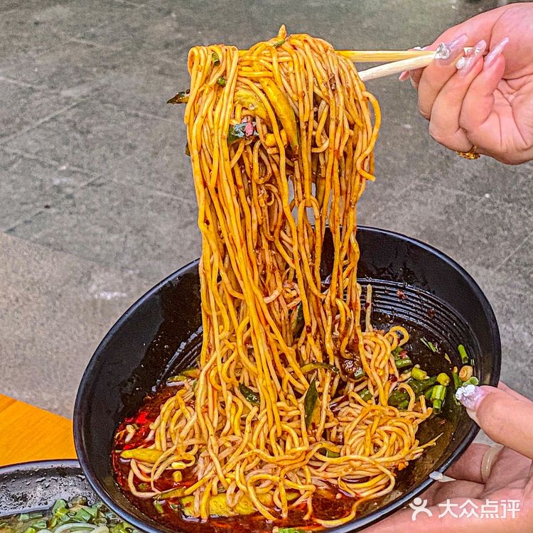 家门口就能吃到的地道的重庆抄手店‼️