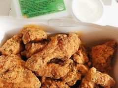 -BHC炸鸡(明洞总店)