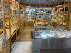 面包甜点陈列柜-匠造烘焙(联洋店)