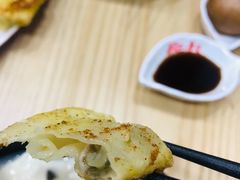 -肥叔锅贴(港澳广场店)