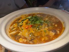 -魏铭鱼头捞饭(晋阳路店)