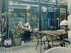 露天位-Golden Lily河内巴黎法越料理餐厅(建国西路店)