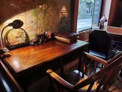 靠窗位-古董花园(思南路42弄小区店)