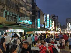 -六合夜市