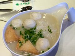 鱼蛋粉-翠华餐厅(山顶道店)